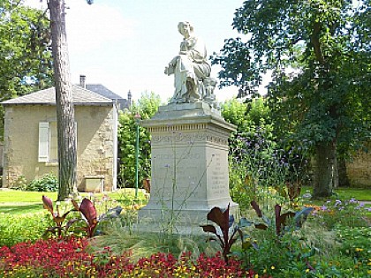Statue of George Sand